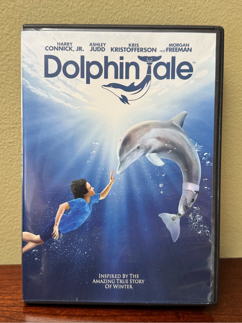 Dolphin Tale DVD (Used) - Family Movie Starring Morgan Freeman & Ashley Judd